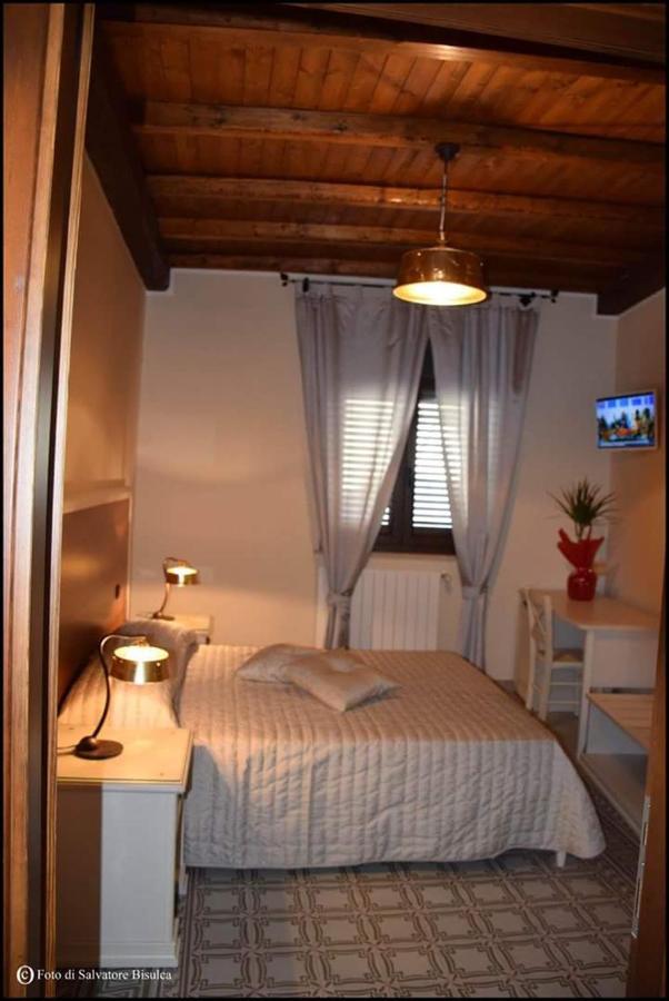 B&B Caravella Mezzojuso Eksteriør billede